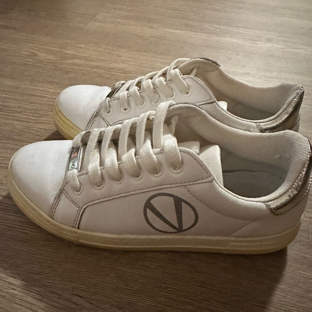 Valentino Sneakers